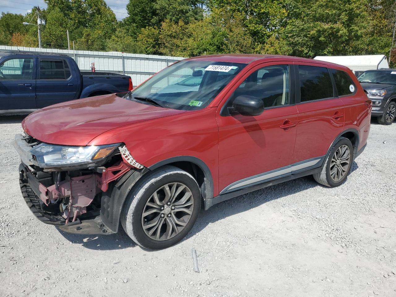 MITSUBISHI OUTLANDER 2016