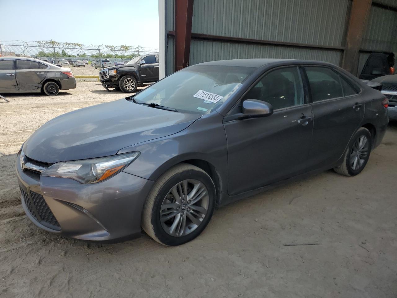TOYOTA CAMRY LE 2017