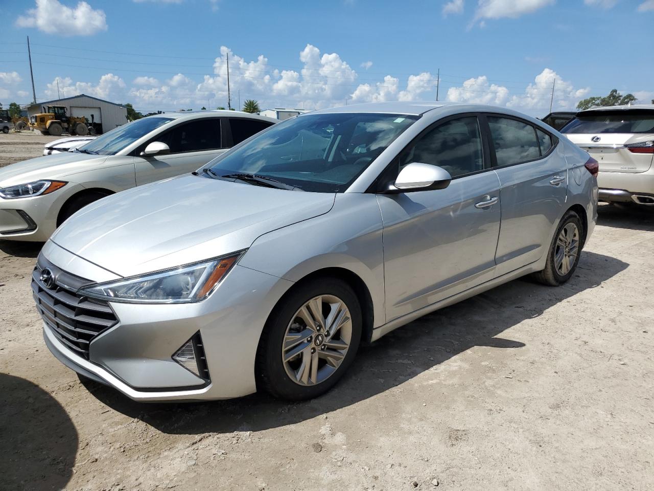 HYUNDAI ELANTRA SE 2019