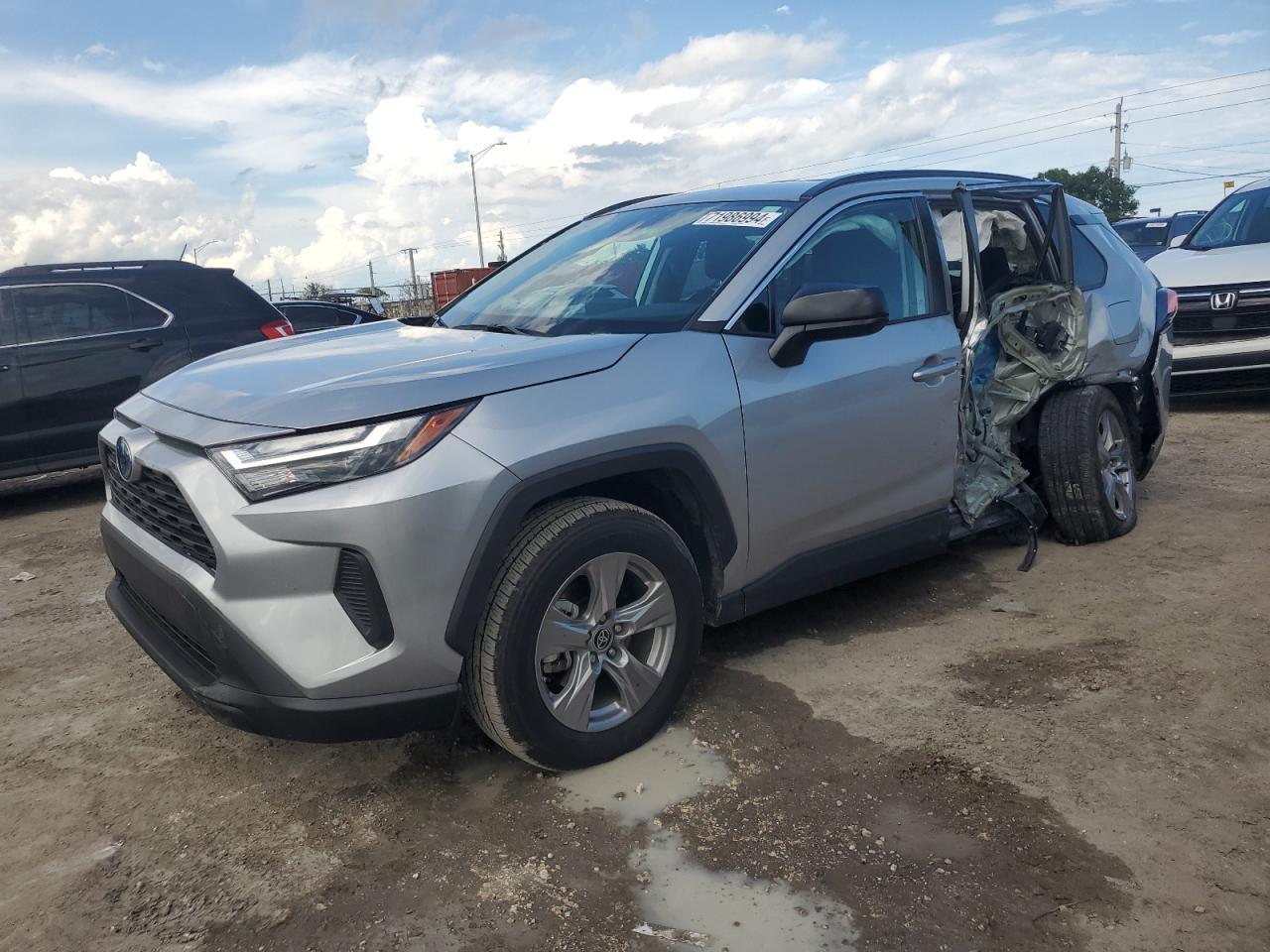 TOYOTA RAV4 LE 2024