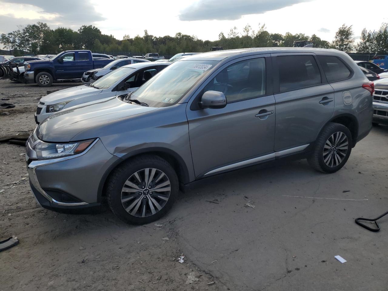 MITSUBISHI Outlander 2020