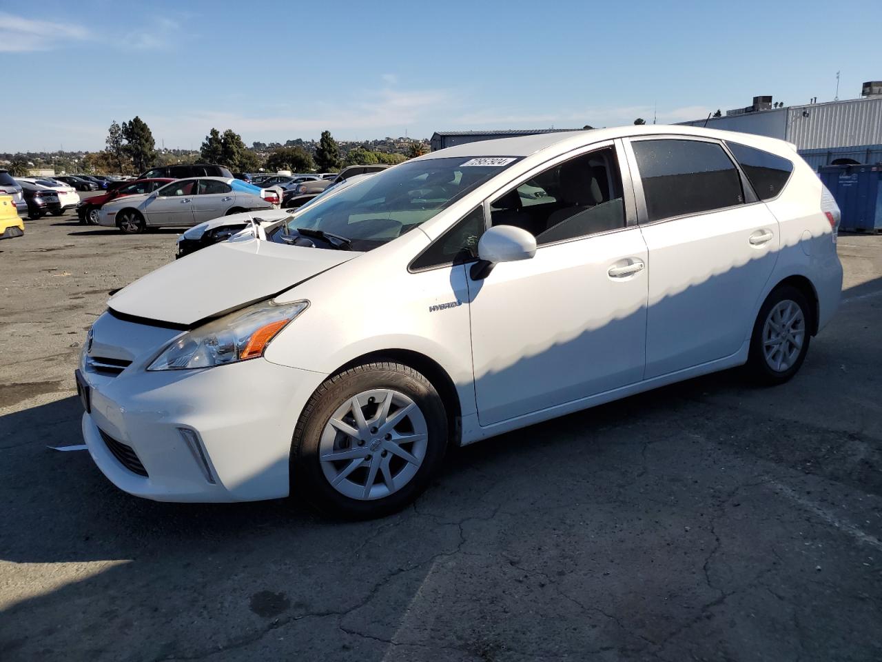 TOYOTA PRIUS V 2012