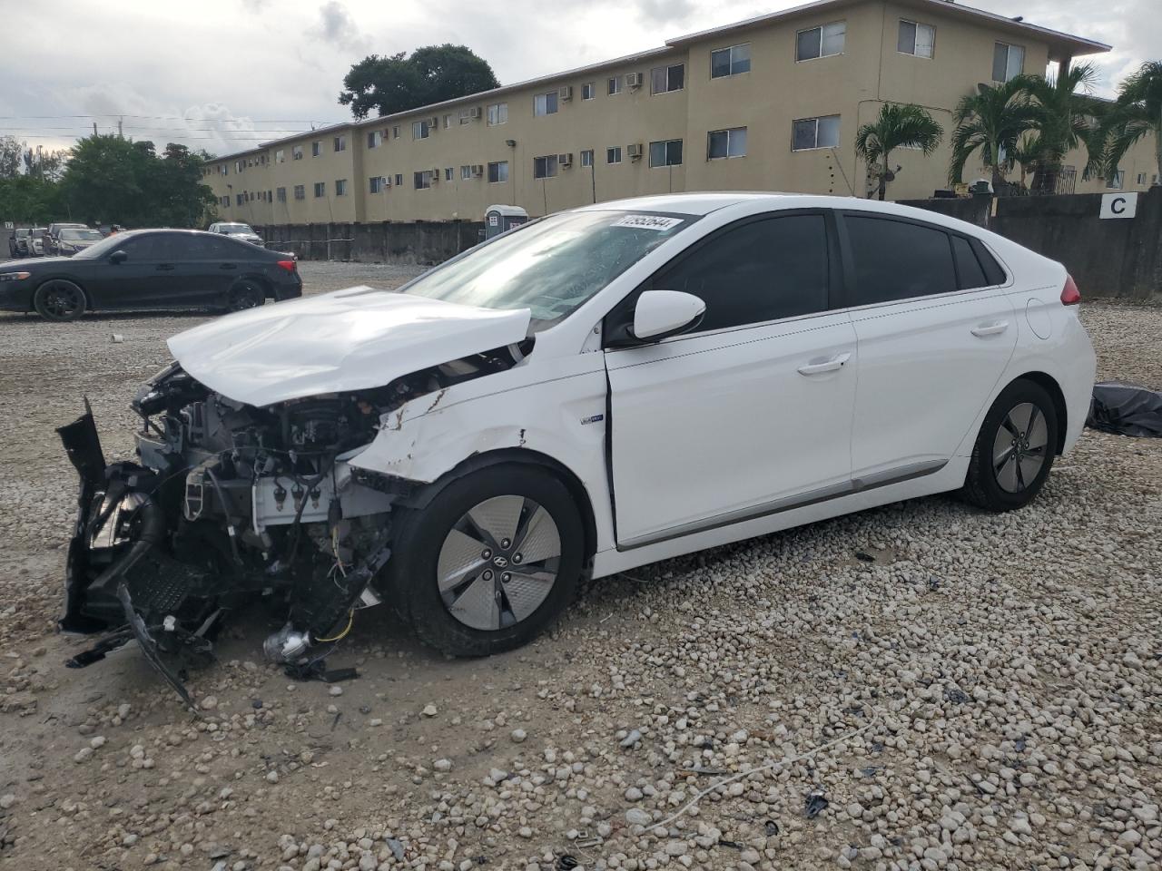 HYUNDAI IONIQ SE 2020