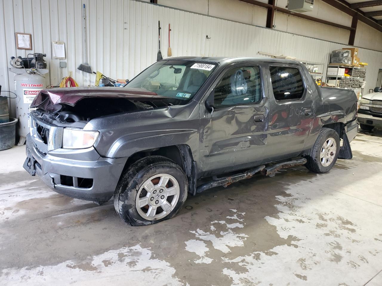 HONDA RIDGELINE 2011