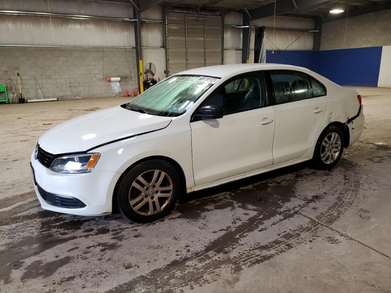 VOLKSWAGEN JETTA BASE 2011