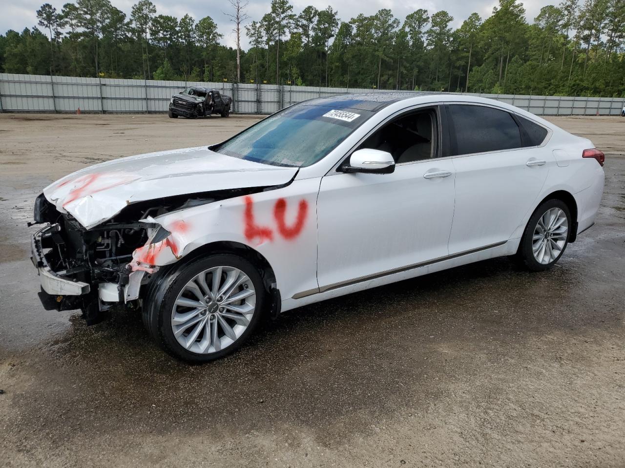 HYUNDAI GENESIS 3. 2015