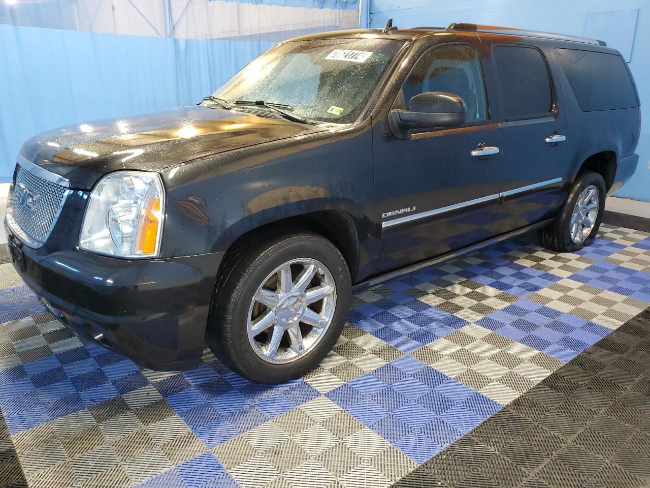 GMC YUKON XL D 2011