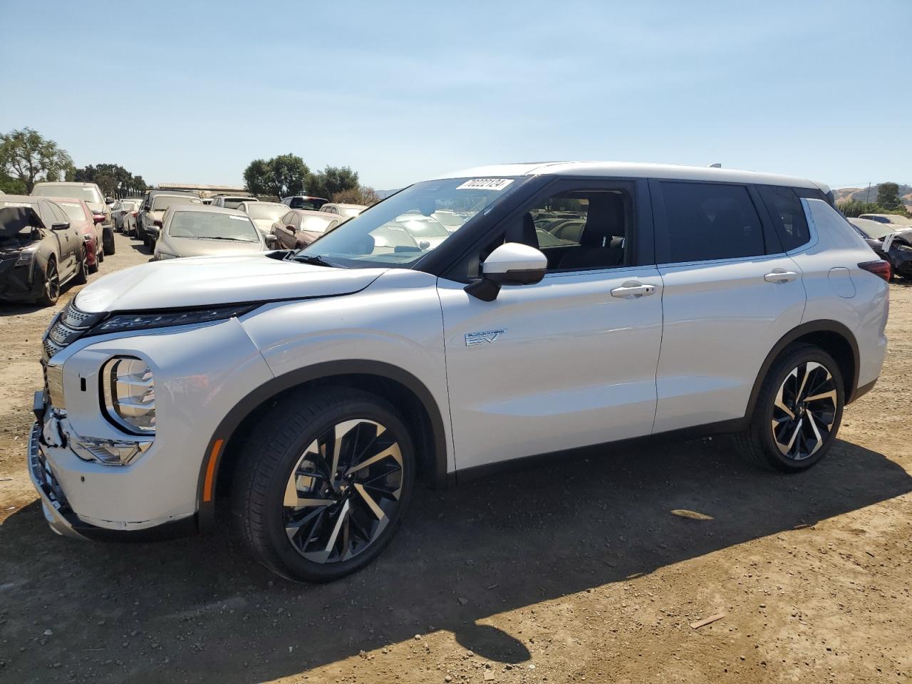 MITSUBISHI OUTLANDER 2024
