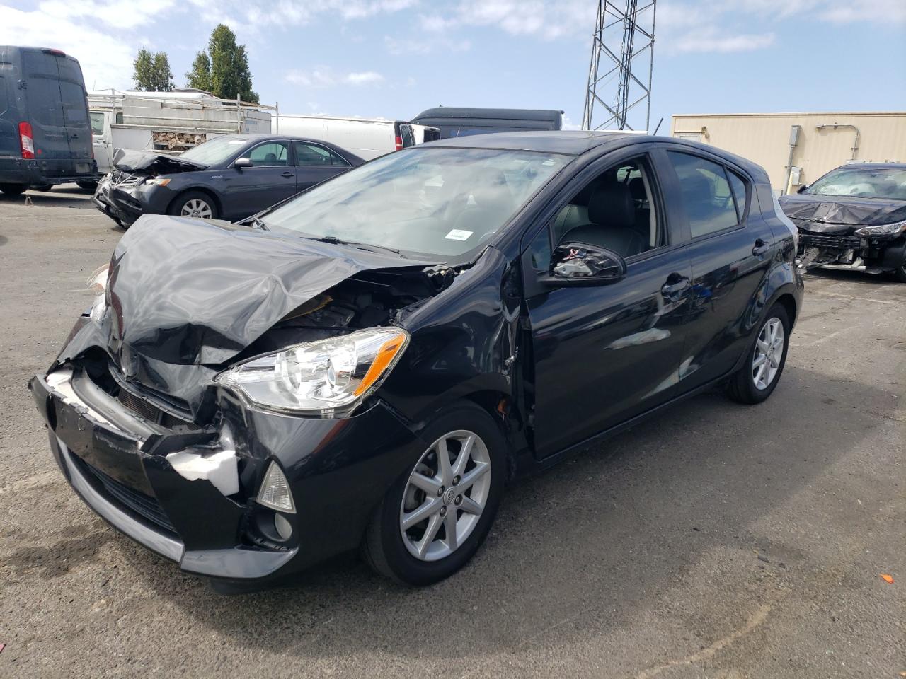TOYOTA PRIUS C 2013