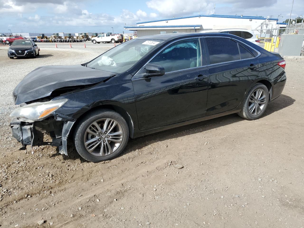 TOYOTA CAMRY LE 2017