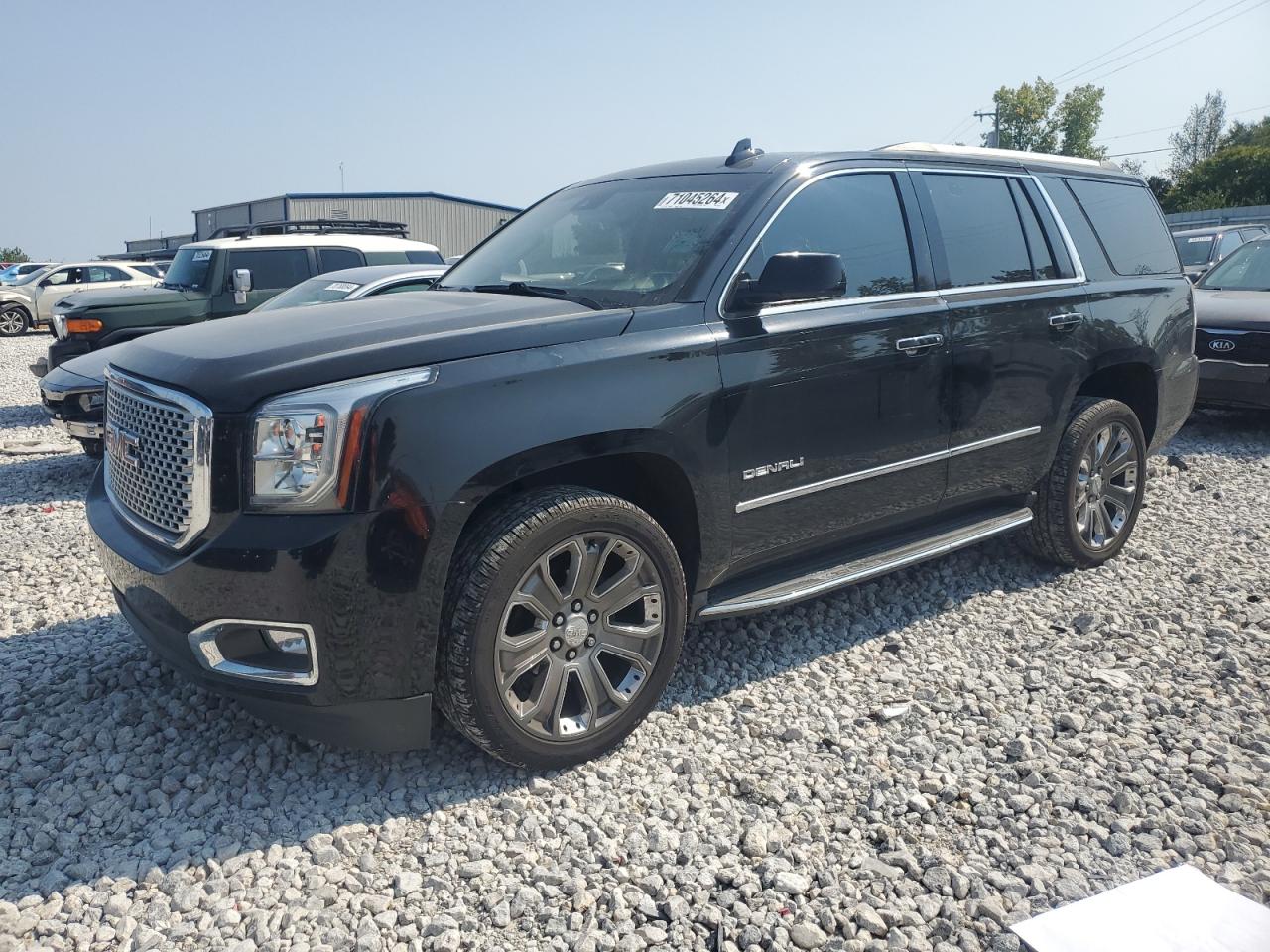 GMC Yukon Dena 2016