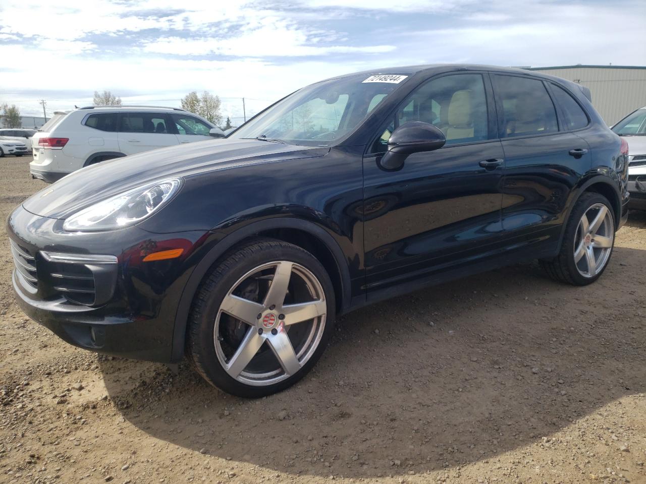 PORSCHE Cayenne 2015