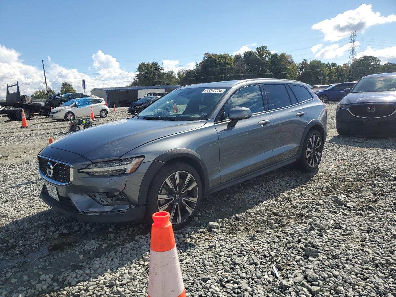 VOLVO V60 CROSS 2020