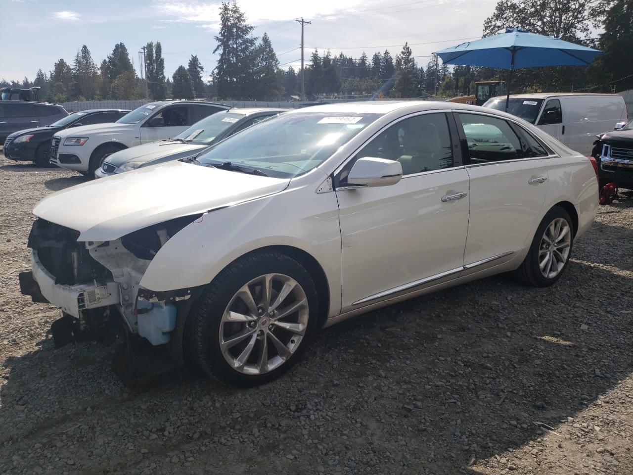 CADILLAC XTS LUXURY 2013