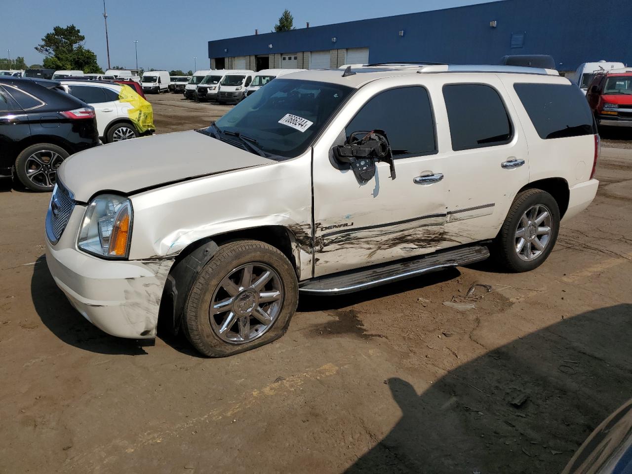 GMC YUKON DENA 2013