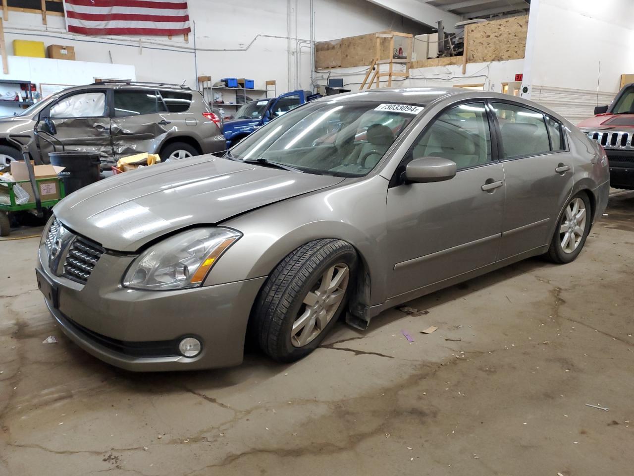 NISSAN MAXIMA SE 2004