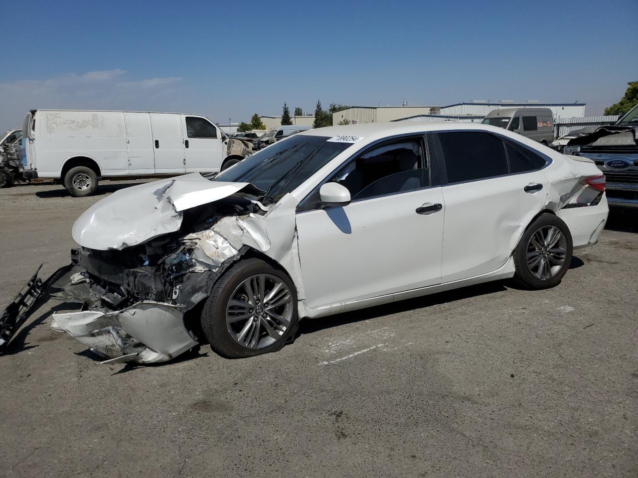 TOYOTA CAMRY LE 2015