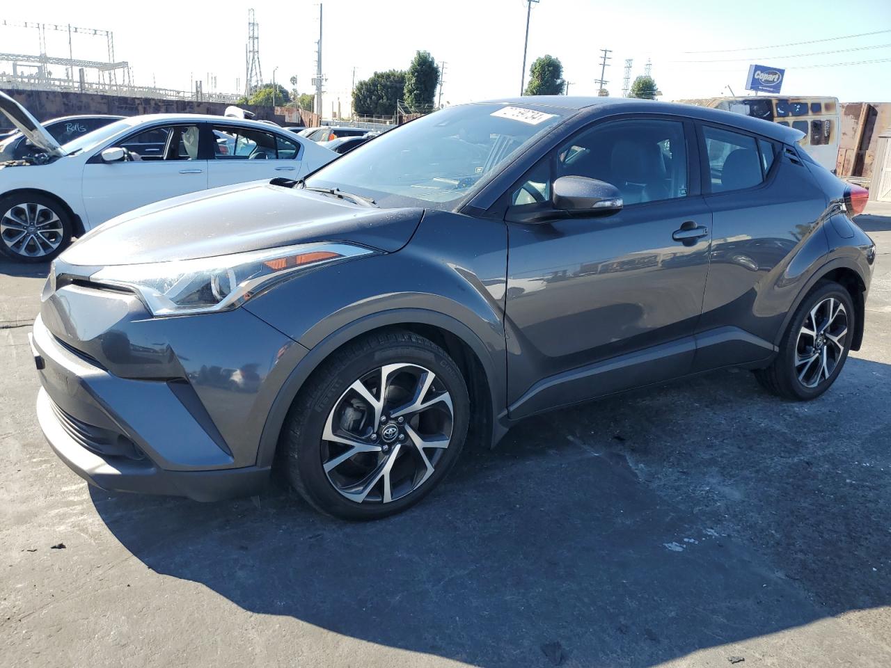 TOYOTA C-HR XLE 2018