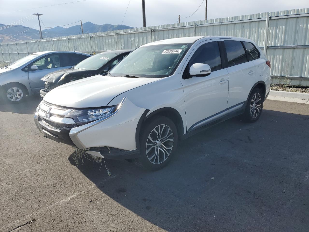 MITSUBISHI OUTLANDER 2017