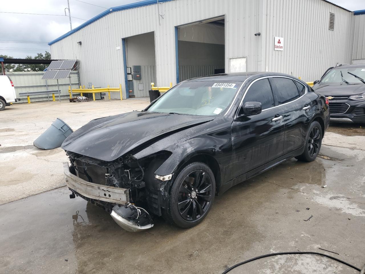 INFINITI M37 2011