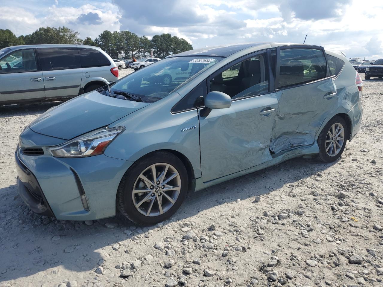 TOYOTA PRIUS V 2015
