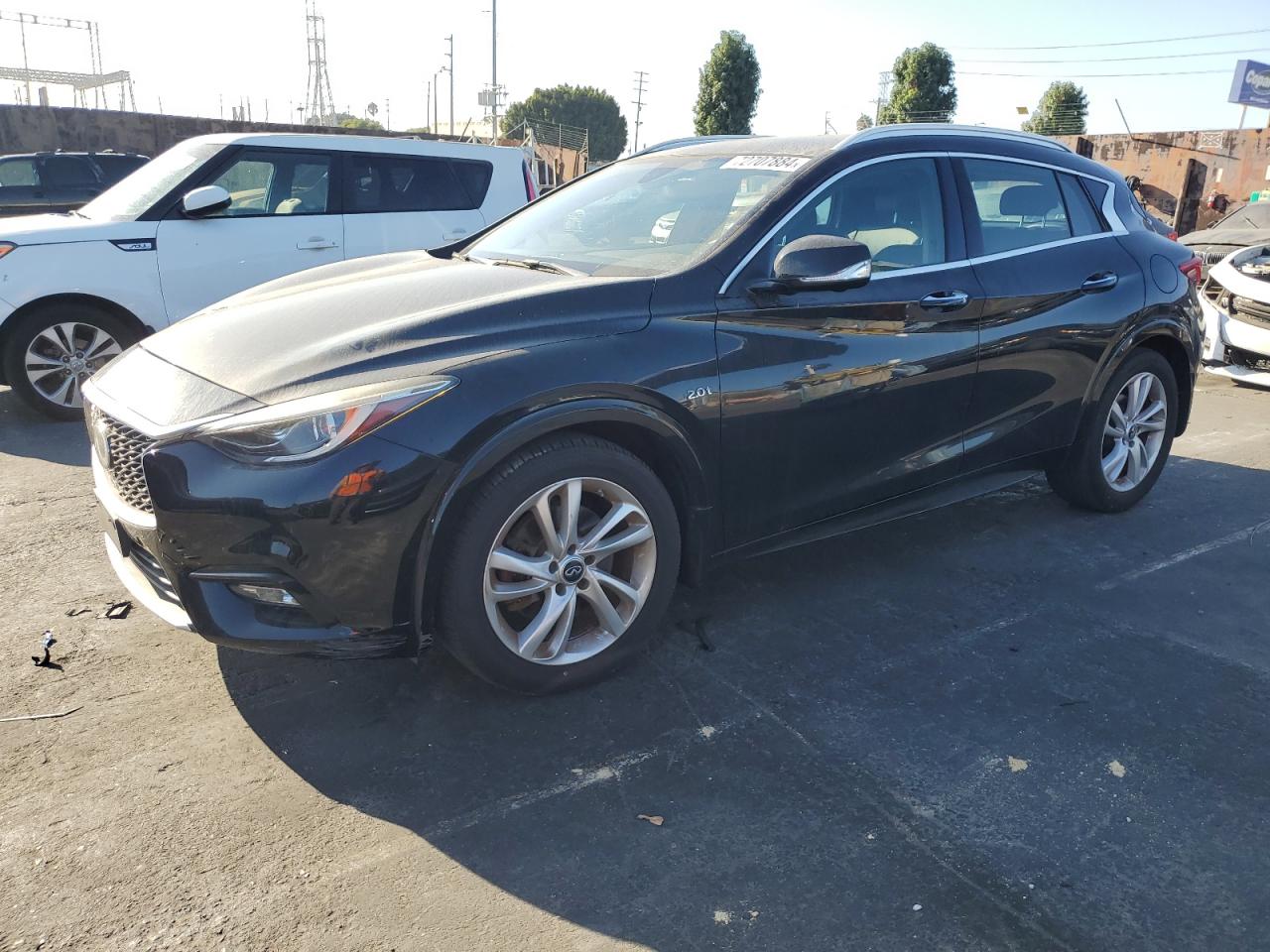 INFINITI QX30 PURE 2019