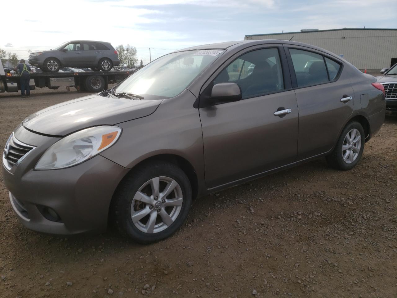 NISSAN Versa S 2012