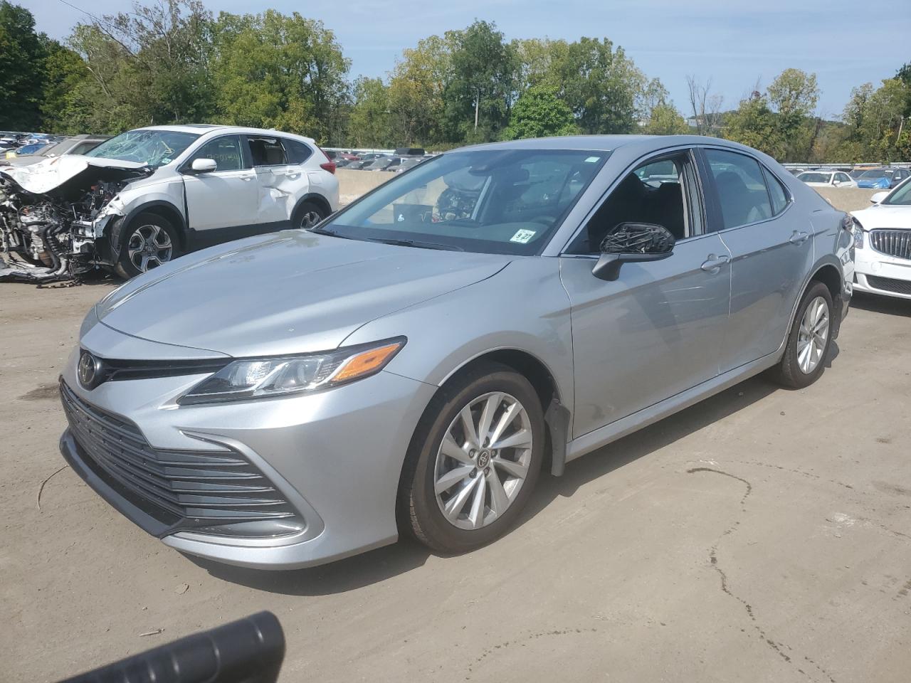 TOYOTA CAMRY LE 2023