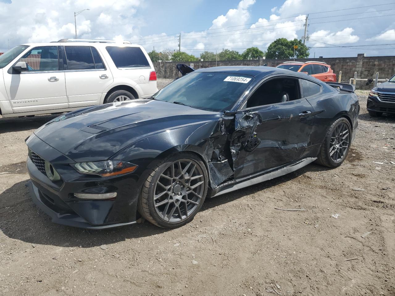 FORD MUSTANG 2023