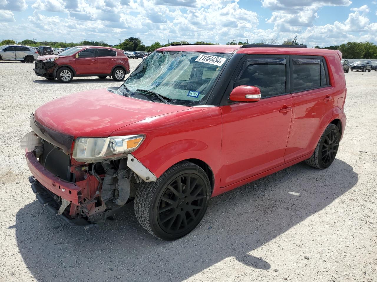 TOYOTA SCION XB 2013
