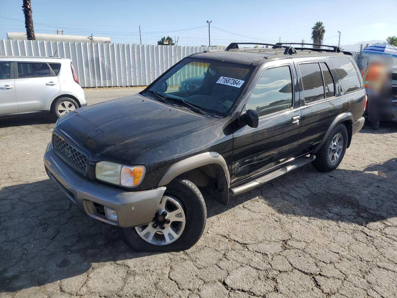 NISSAN Pathfinder 2000