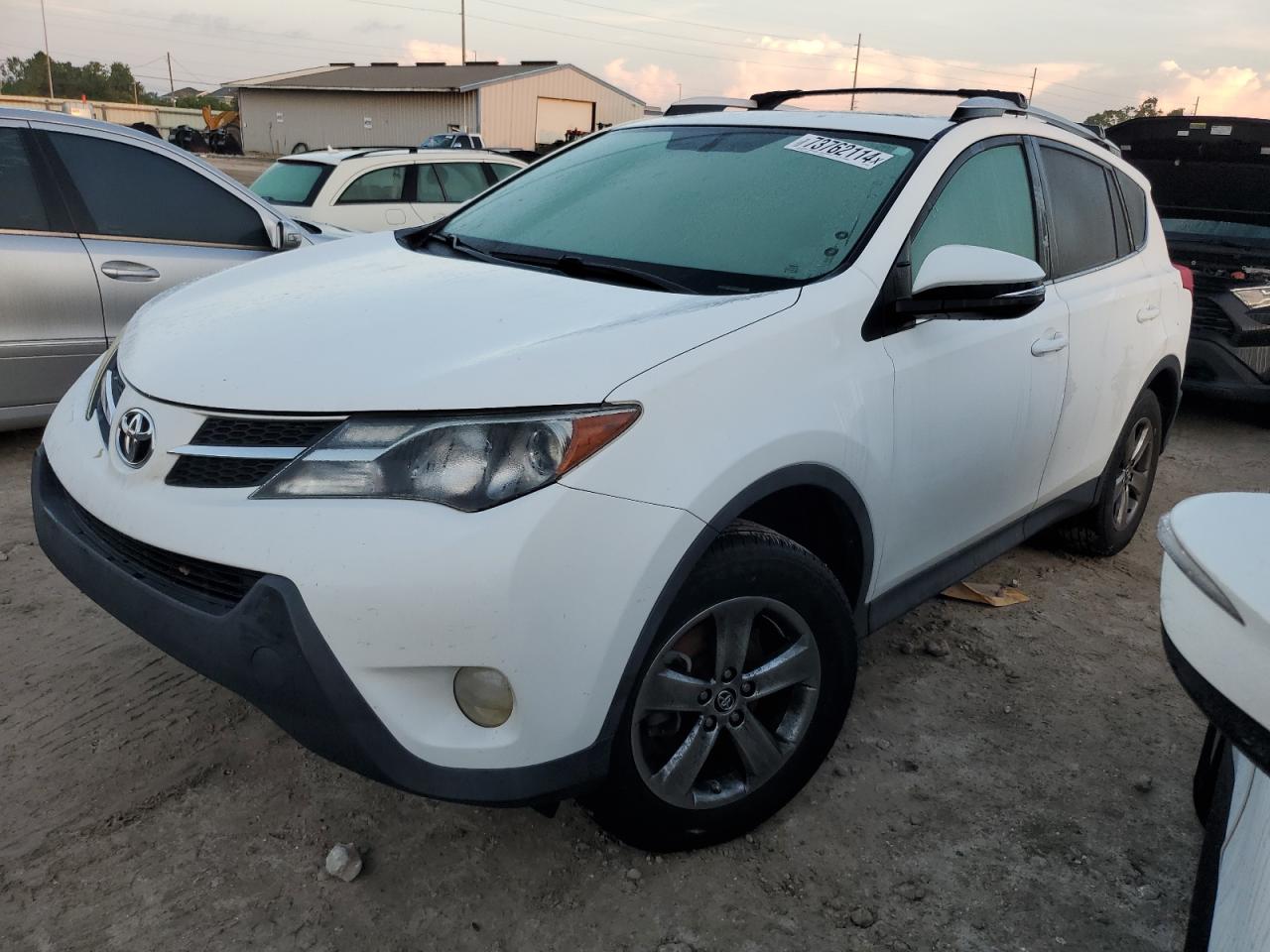 TOYOTA RAV4 XLE 2015