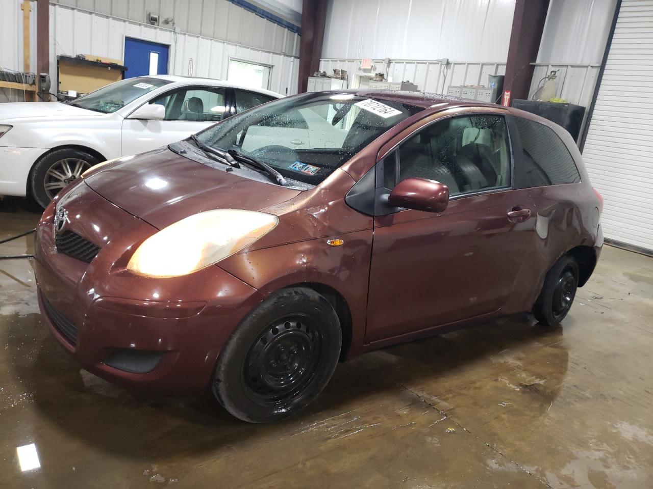 TOYOTA Yaris 2009