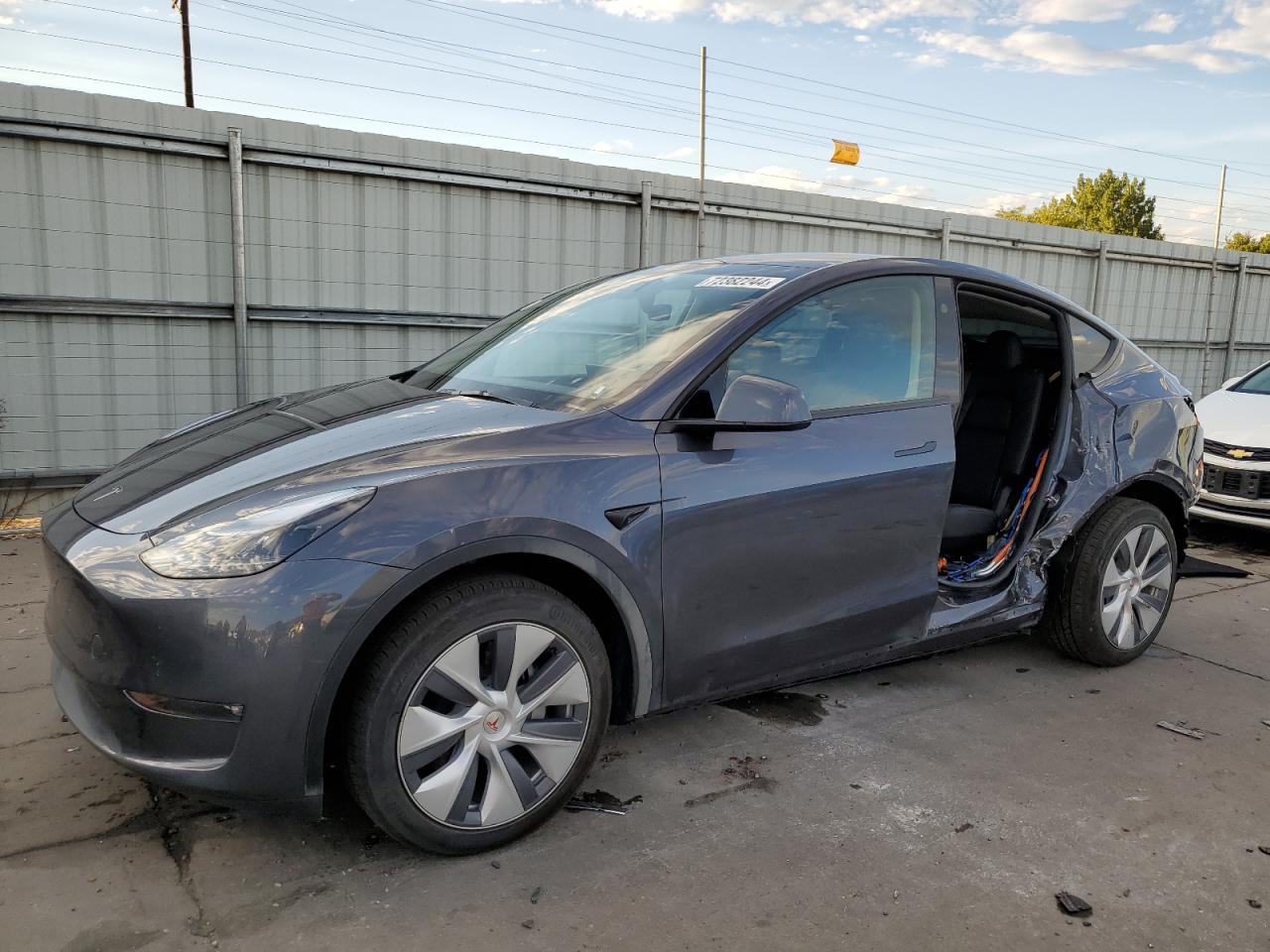 TESLA MODEL Y 2023