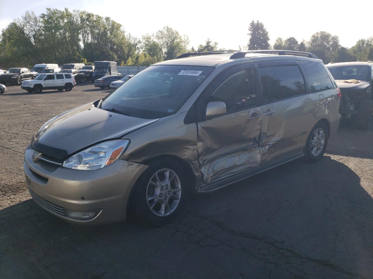 TOYOTA SIENNA XLE 2004