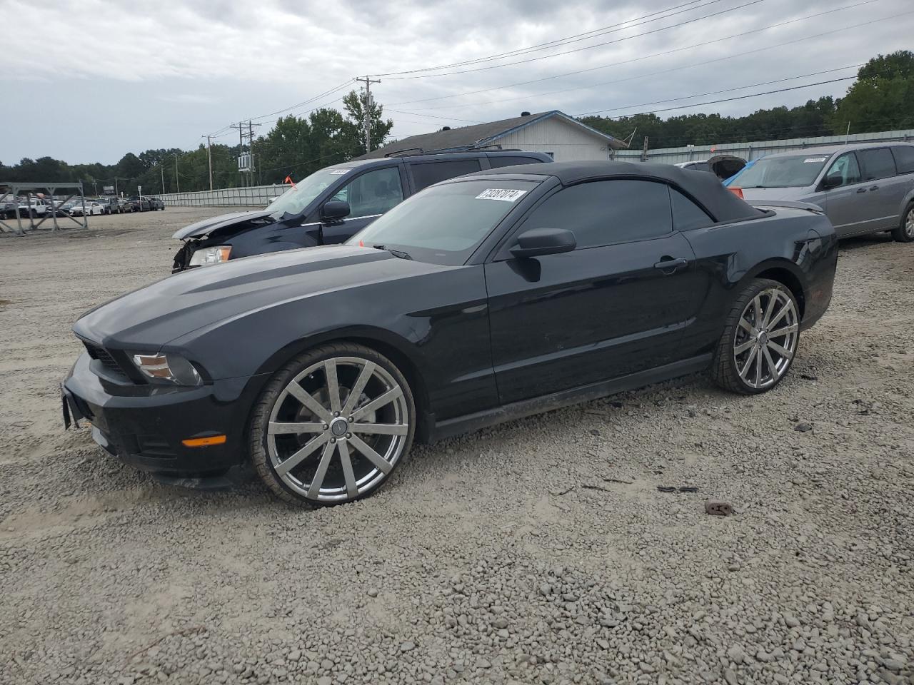 FORD MUSTANG 2011