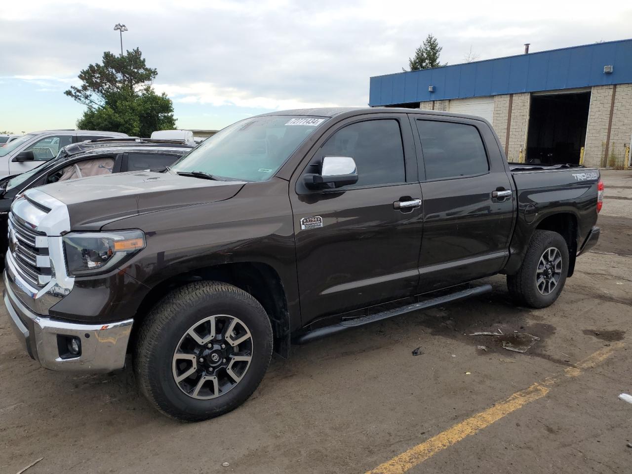 TOYOTA TUNDRA CRE 2021