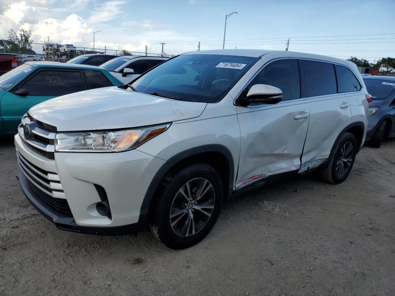 TOYOTA HIGHLANDER 2019