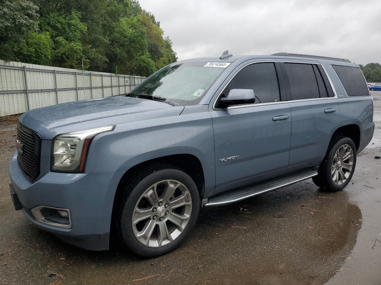 GMC YUKON SLE 2016