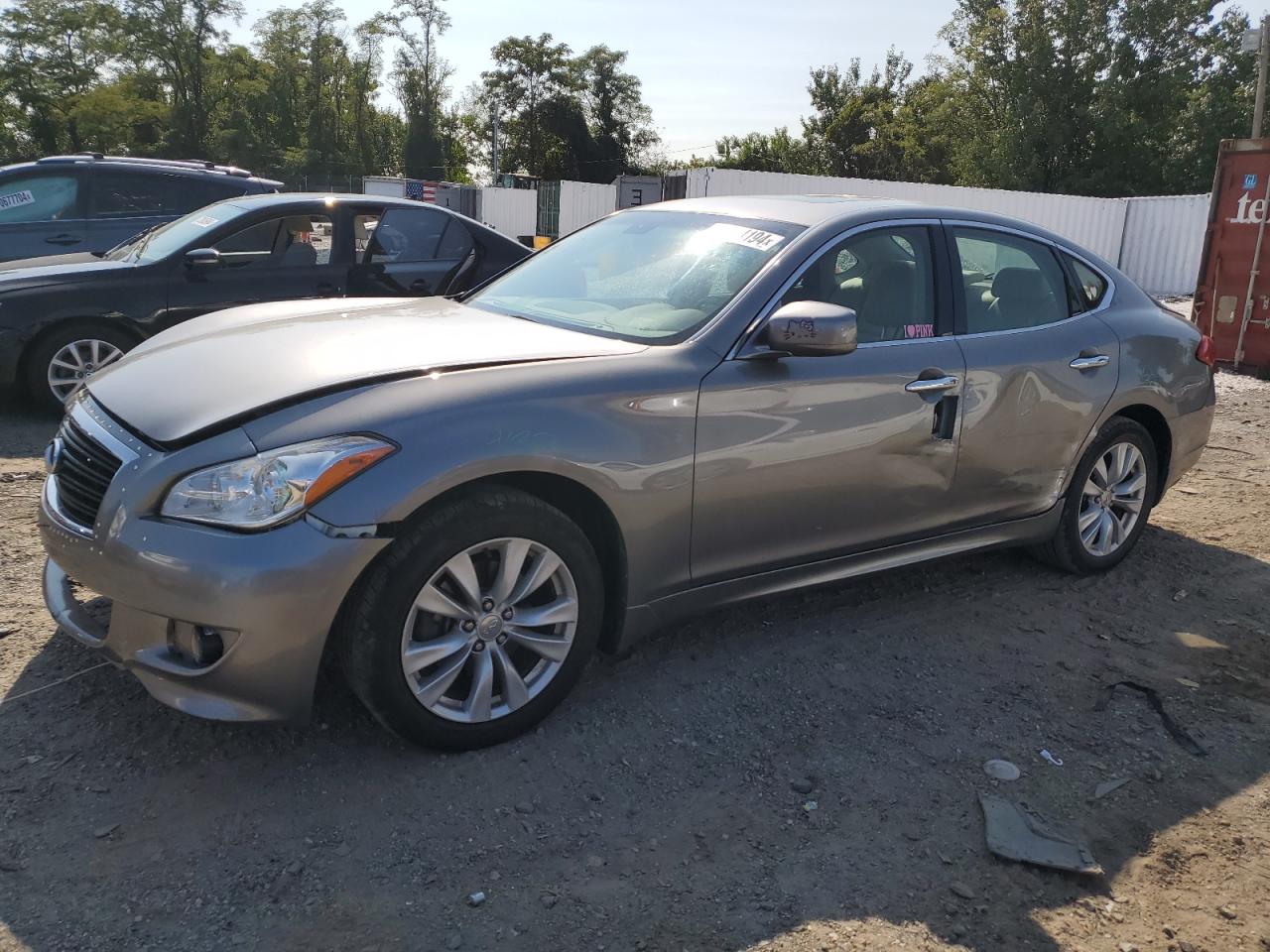 INFINITI M37 X 2011