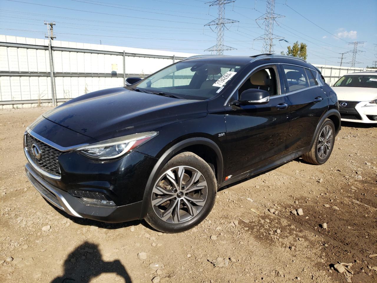 INFINITI QX30 BASE 2017