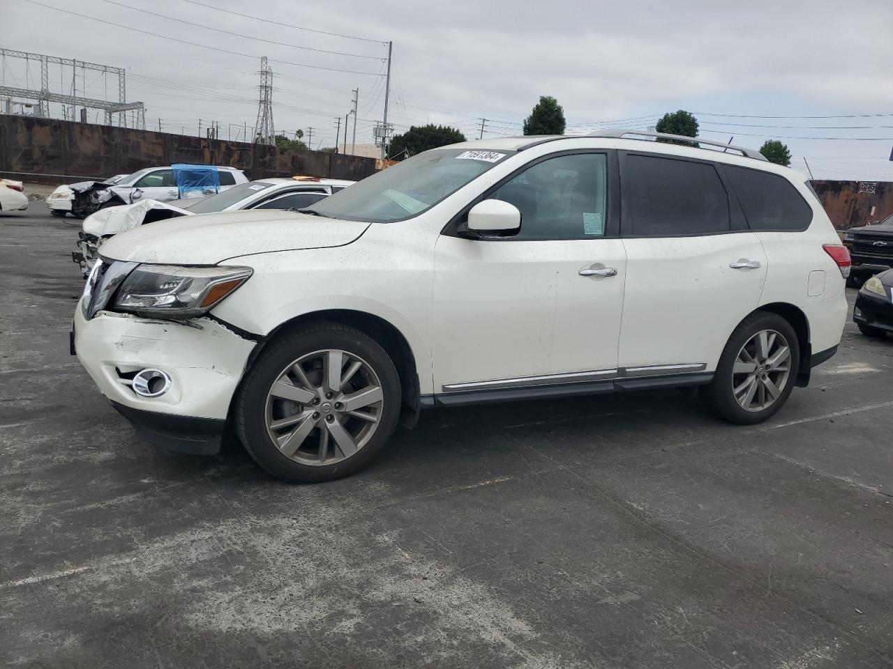 NISSAN PATHFINDER 2016
