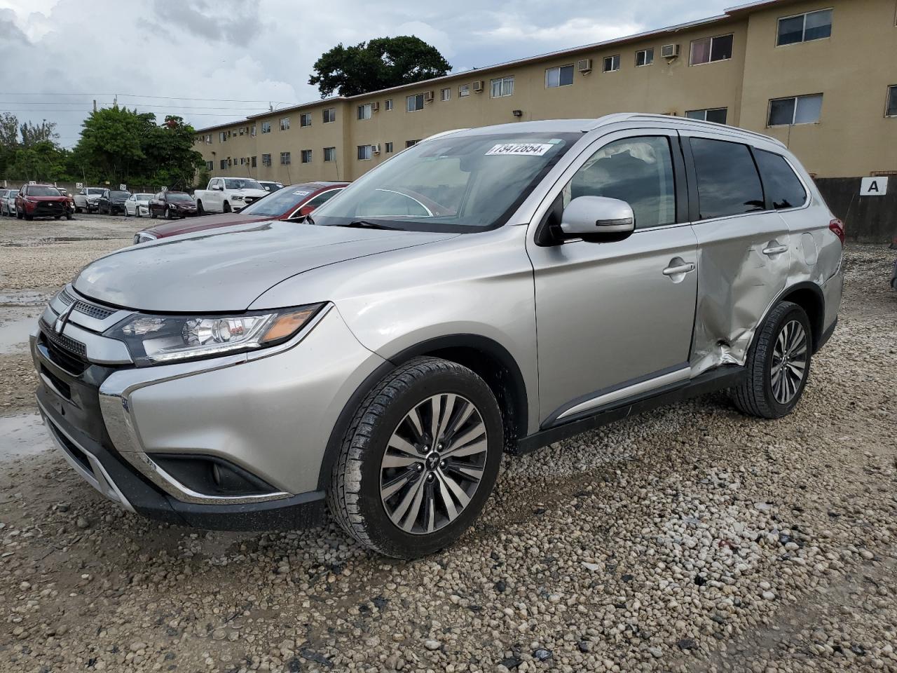 MITSUBISHI OUTLANDER 2020
