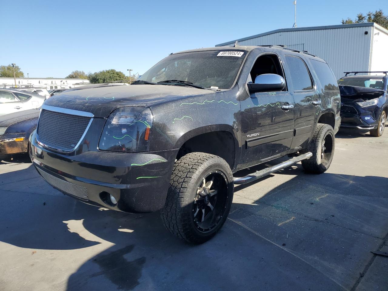 GMC YUKON SLE 2011