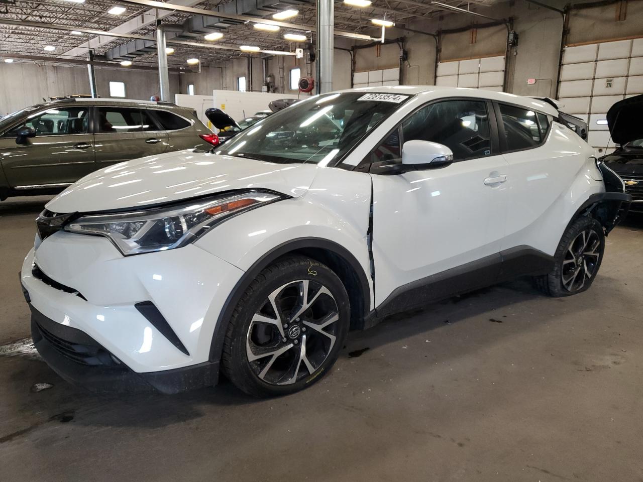 TOYOTA C-HR XLE 2018
