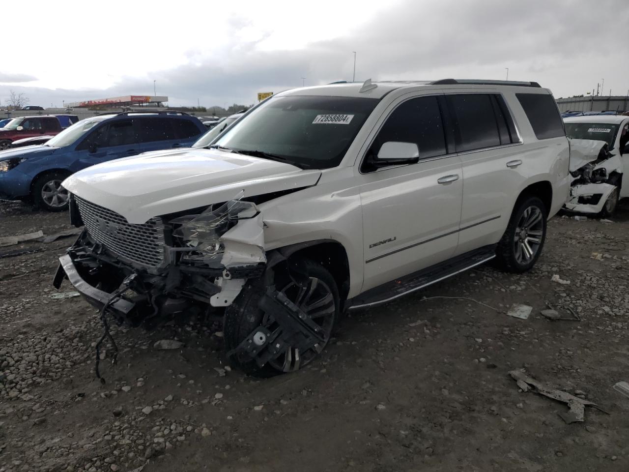 GMC YUKON DENA 2017