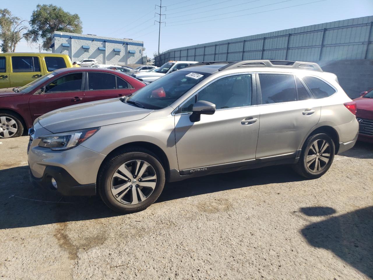 SUBARU OUTBACK 2. 2019