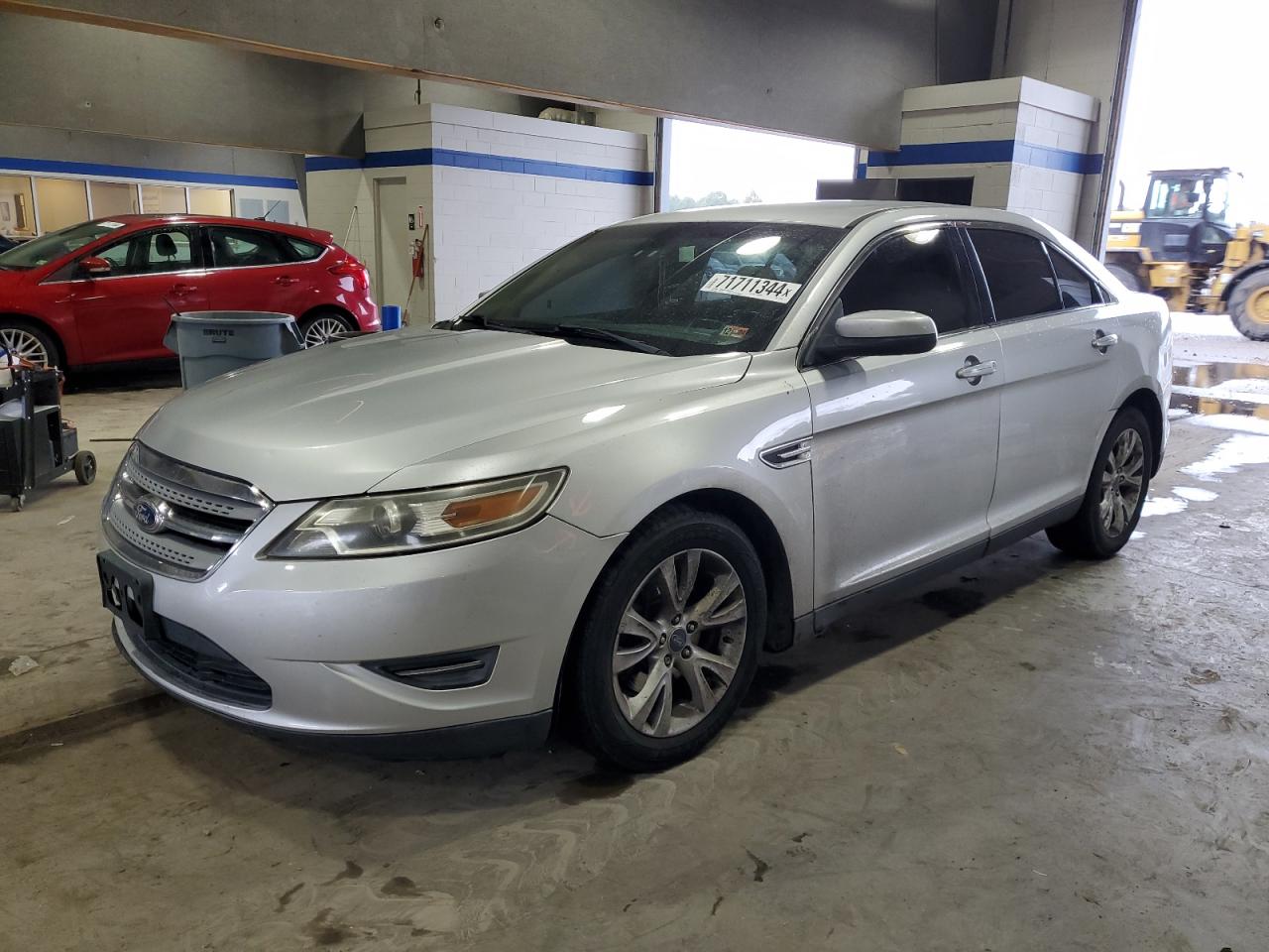 FORD TAURUS SEL 2012