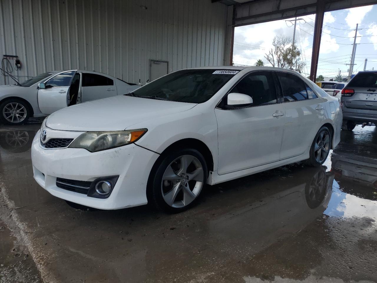 TOYOTA CAMRY SE 2014