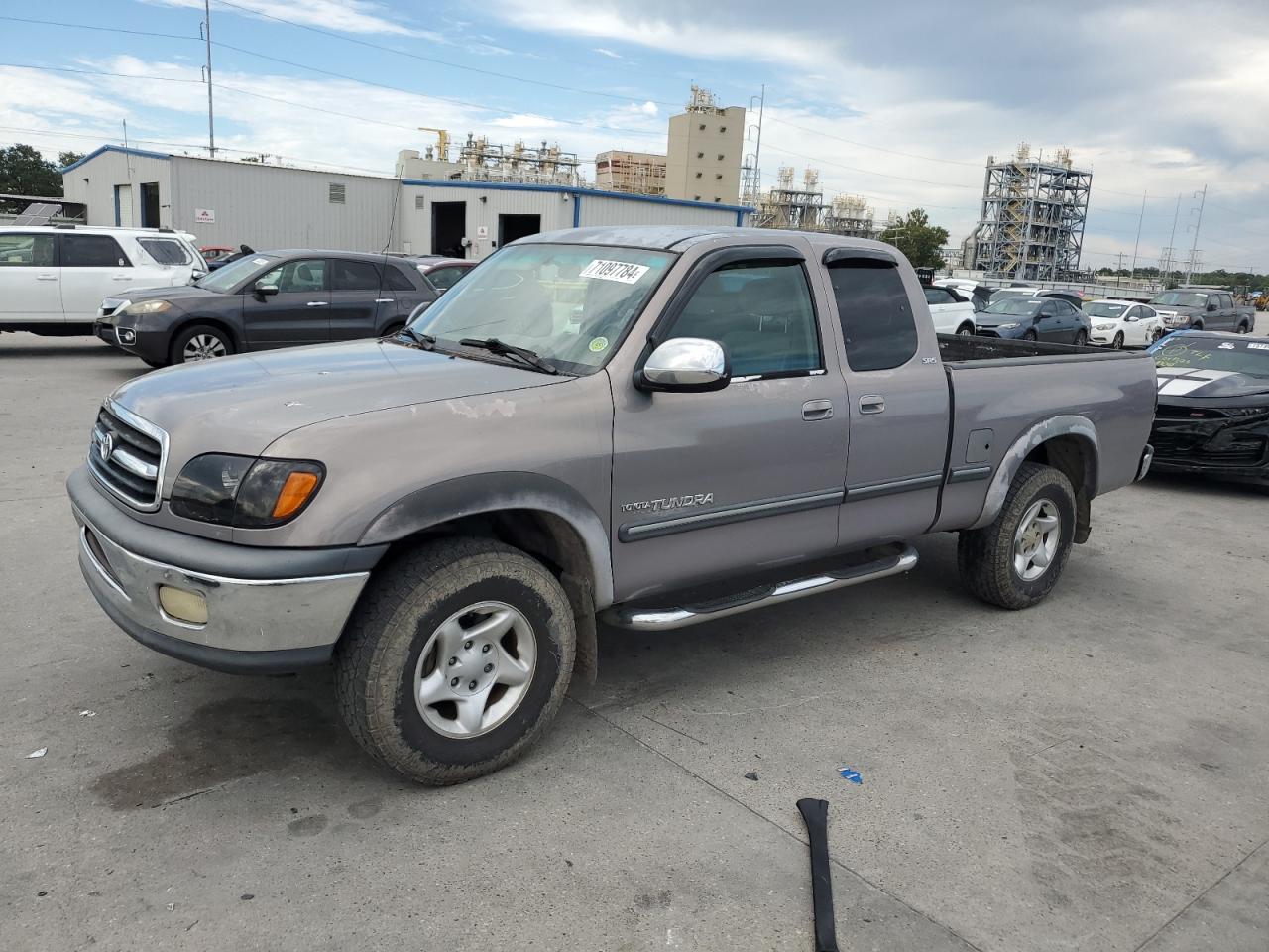 TOYOTA TUNDRA ACC 2001